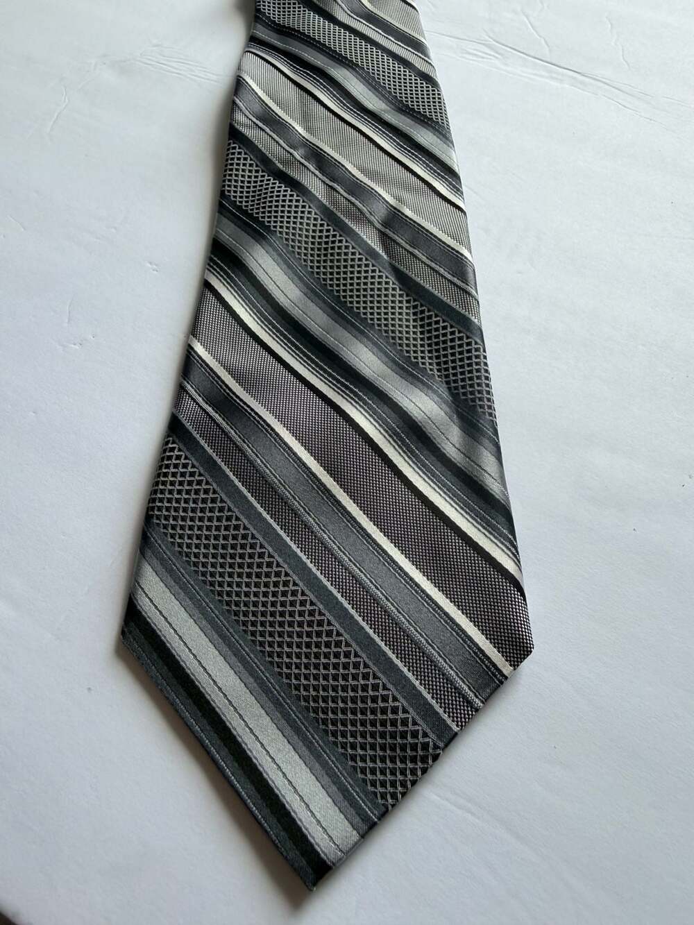 Pronto Uomo Men's 100% Silk Necktie in Black, Silver, and Grey Striped Pattern